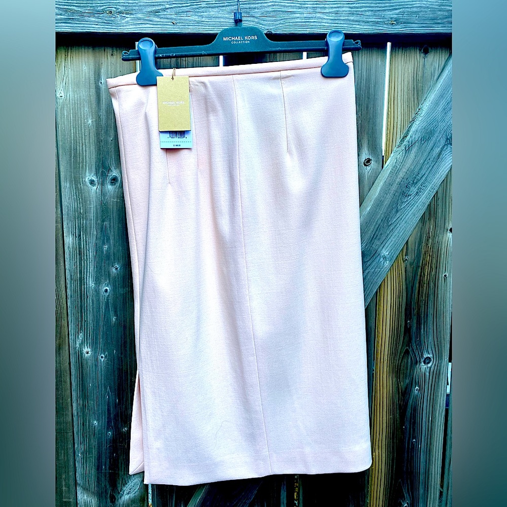 Gorgeous size 6 Michael Kors Collection skirt.